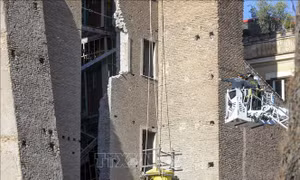 Sập tòa tháp được xây từ thời Trung cổ tại Italy
