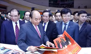 Xác định vai trò định hướng của dòng thông tin chủ lưu