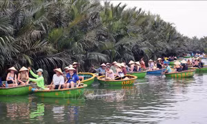 Du lịch Việt Nam 2026: Thích ứng để bứt phá
