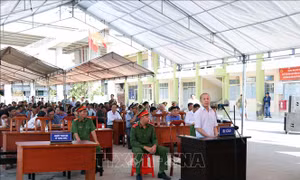 Lĩnh 2 năm tù do tổ chức cho người khác trốn đi nước ngoài