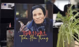 Ra mắt cuốn sách 'Trăm năm Trần Hữu Thung'