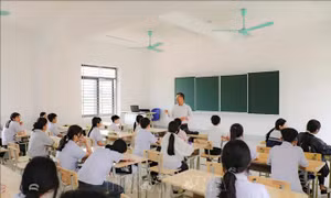 Rà soát, thực hiện đầy đủ chế độ đối với học sinh thuộc diện chính sách, khó khăn