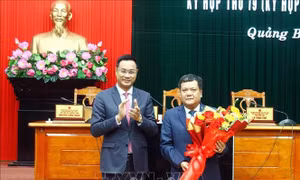 Ông Trần Phong được bầu giữ chức Chủ tịch UBND tỉnh Quảng Bình
