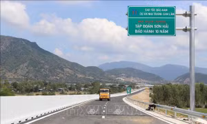 Nhà thầu thi công cao tốc Hoài Nhơn-Quy Nhơn xin cắm biển bảo hành 10 năm