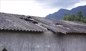 Tiêu hủy vật liệu nổ gây nứt nhà dân ở Lai Châu