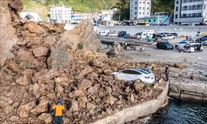 Du khách bị thương do lở đất đá tại điểm du lịch nổi tiếng ở Hàn Quốc