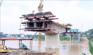 UBND tỉnh Phú Thọ là cơ quan chủ quản dự án Hợp phần 1 xây dựng cầu nối Phú Thọ với Sơn La