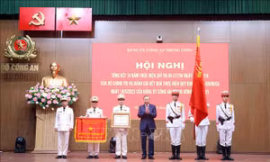Tổng Bí thư Tô Lâm: Gắn kết chặt chẽ việc học tập, làm theo Bác với xây dựng lực lượng Công an nhân dân