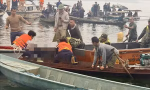 Tìm thấy thi thể 6 nạn nhân trong vụ lật tàu ở hồ Thác Bà