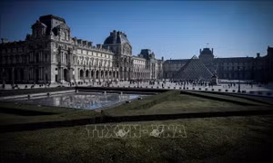 Nhân viên đình công vì 'kiệt sức', bảo tàng Louvre phải đóng cửa