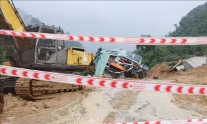 Tạm dừng tìm kiếm nạn nhân mất tích tại thủy điện Kà Tinh 1 do mưa lớn