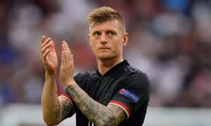 Tiền vệ tài hoa Toni Kroos chia tay đội tuyển Đức