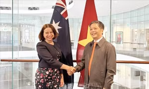 Đoàn đại biểu cấp cao Đảng Cộng sản Việt Nam thăm, làm việc tại Australia