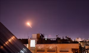 SOHR: Israel không kích vào Syria khiến hàng chục người thiệt mạng
