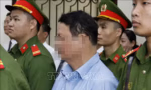 Cựu Bí thư Tỉnh ủy Lào Cai Nguyễn Văn Vịnh bị tuyên phạt 5 năm 6 tháng tù