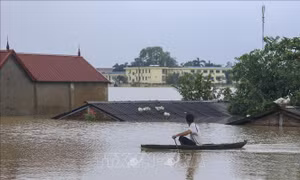 Hà Nội: Cấm các phương tiện đường thủy hoạt động ở một số sông, suối, hồ