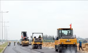 Đà Nẵng gỡ khó về mặt bằng, sớm hoàn thành tuyến đường ven biển