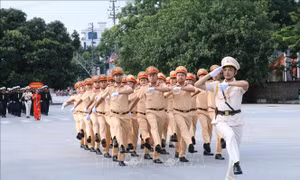 Tăng cường bảo vệ nền tảng tư tưởng của Đảng, lực lượng Công an nhân dân 'chỉ biết còn Đảng thì còn mình'