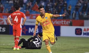 Hoàng Anh Gia Lai, Hà Nội có màn leo dốc ấn tượng