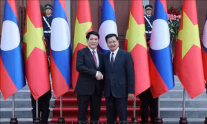 Lễ đón chính thức Chủ tịch nước Lương Cường thăm cấp Nhà nước đến Lào