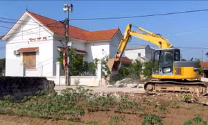Điểm sáng trong phong trào hiến đất và tài sản trên đất làm đường giao thông