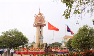 Khánh thành Đài Hữu nghị Việt Nam - Campuchia tỉnh Kampong Cham