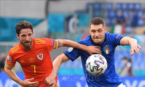 Italy cùng Xứ Wales đại diện bảng A giành vé vào vòng knock-out