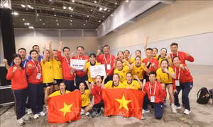 SEA Games 33: Bóng ném nữ đăng quang, Vật 'mở hàng' với HCV 
