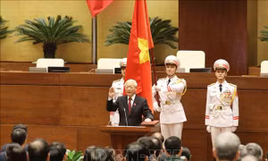Tổng thống và hai Đảng Cộng sản Ấn Độ chúc mừng Tổng Bí thư Nguyễn Phú Trọng được bầu làm Chủ tịch nước