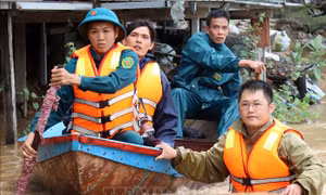 Nhiều địa phương phía Nam của Khánh Hòa ngập trong 'biển nước'