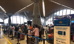Báo New Straits Times: Malaysia có thể nối lại hoạt động du lịch với Việt Nam thông qua 'cầu hàng không'