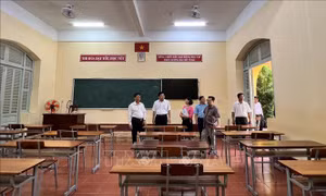 Kỳ thi tốt nghiệp THPT 2023: Hỗ trợ các học sinh khó khăn, nhà xa