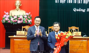 Phê chuẩn kết quả bầu chức vụ Chủ tịch UBND tỉnh Quảng Bình nhiệm kỳ 2021 - 2026