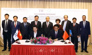 Thủ tướng dự Lễ ký kết hợp tác phát triển thị trường sản phẩm sữa Việt Nam tại Trung Quốc