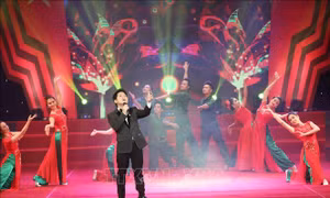 Sâu lắng 'Màu hoa đỏ'