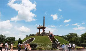Tháng 7 bên đôi bờ Thạch Hãn