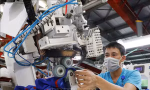 Việt Nam ứng phó với thách thức mới để duy trì tăng trưởng nhanh và bền vững