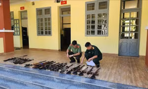 Triệt phá đường dây mua bán trái phép vũ khí quân dụng quy mô lớn