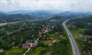 Đồng loạt thi công nhiều gói thầu sửa chữa hư hỏng tuyến Nội Bài - Lào Cai từ cuối tháng 2