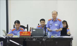 Xét xử vụ án tại Đồng Tâm: Viện Kiểm sát đối đáp quan điểm bào chữa của luật sư