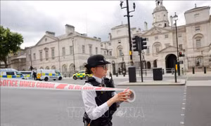 Cảnh sát Anh phát hiện gói đồ khả nghi ở thủ đô London