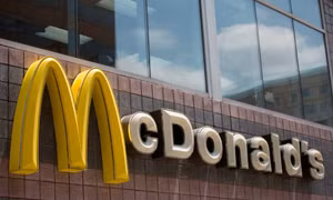 McDonald’s khẳng định thịt bò kẹp không phải là nguồn lây nhiễm vi khuẩn E.coli
