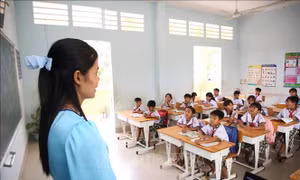 'Thắp sáng' biên cương Tổ quốc bằng 'ngọn lửa' tri thức