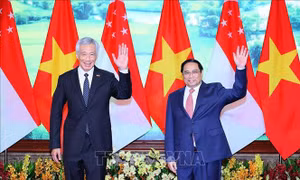 Thủ tướng Singapore kết thúc tốt đẹp chuyến thăm chính thức Việt Nam