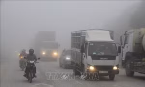 Tiềm ẩn tai nạn giao thông trên các cung đường đồi núi trơn trượt trong sương mù