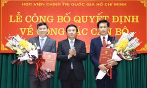 Công bố quyết định bổ nhiệm hai tân phó giám đốc Học viện Chính trị quốc gia Hồ Chí Minh