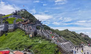 Về quê ăn Tết, du xuân