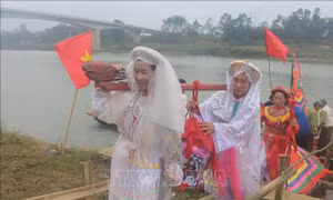 Lễ hội 'Rước nước' làng Bồng Thượng 