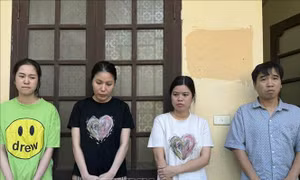 Bắt tạm giam 4 đối tượng thuê ô tô tự lái rồi làm giả giấy tờ mang đi bán hoặc cầm cố