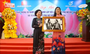 Tạo điều kiện để phụ nữ phát huy năng lực và cống hiến